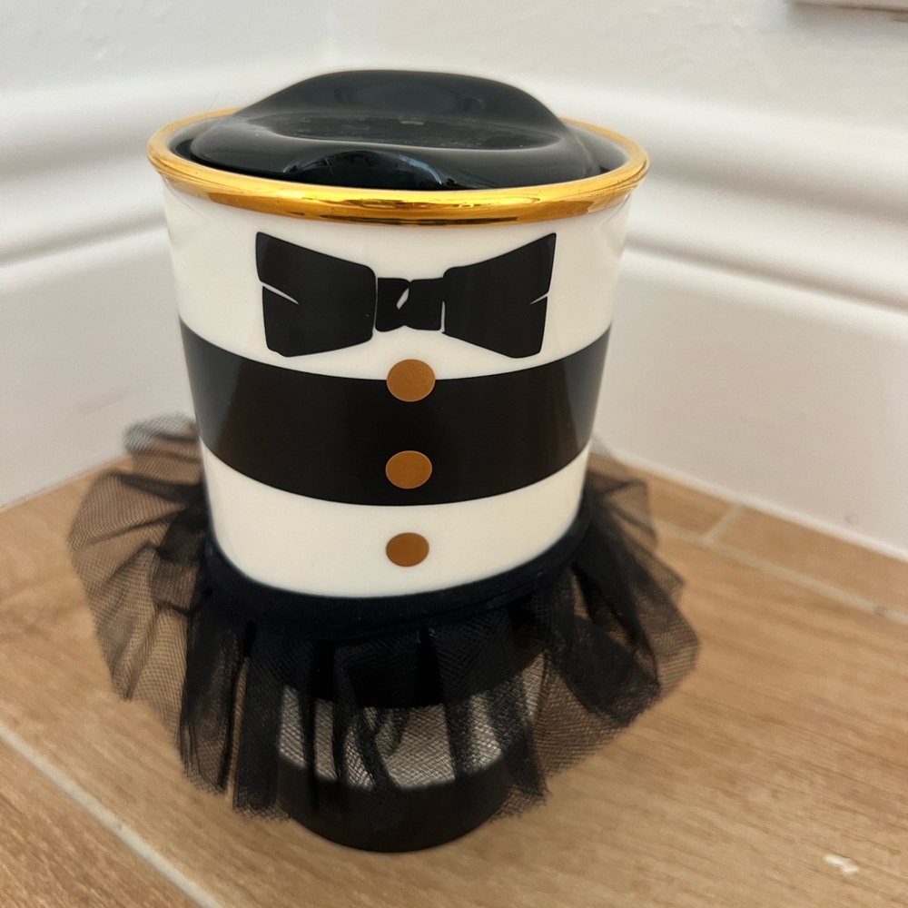 Starbucks Black and White Tulle Ceramic Cup collab with Alice and Olivia